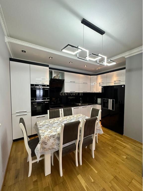 Apartament 2+1+2 per qira ne Astir