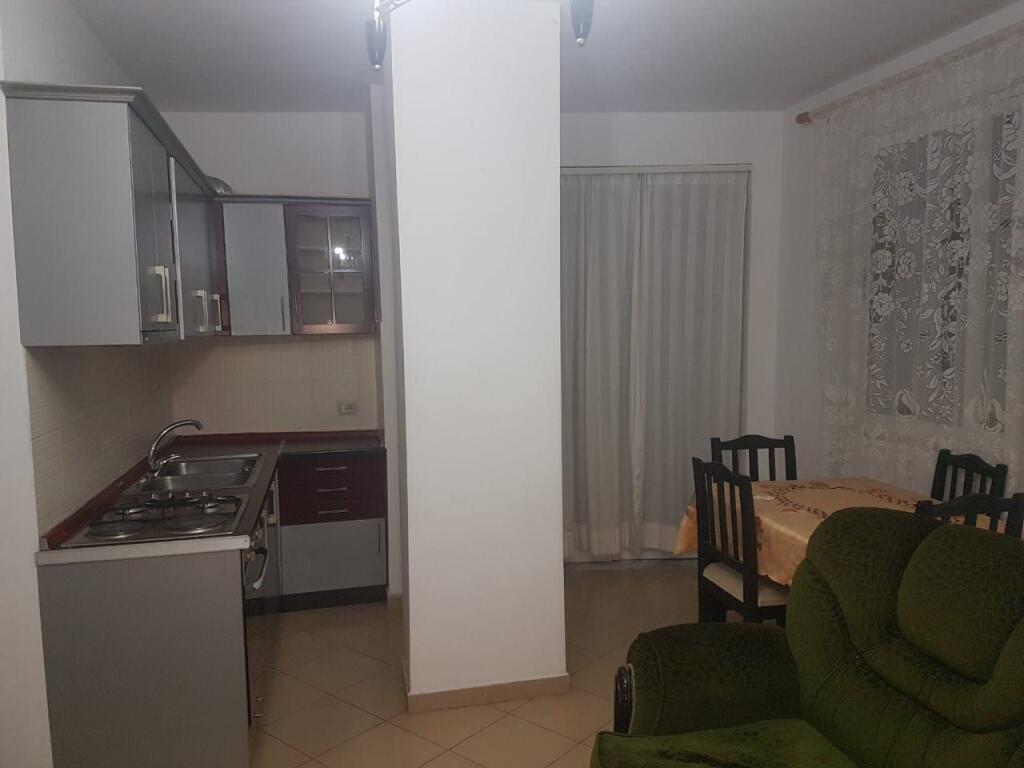 Apartament 1+1 me qira ne Misto Mame