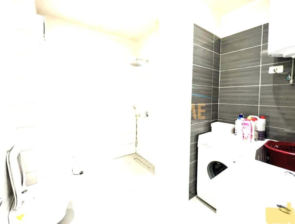 Shitet, Apartament 3+1 me 3Ballkone, Qerret, Kavaje