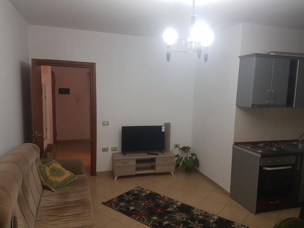 Apartament 1+1 me qira ne Misto Mame