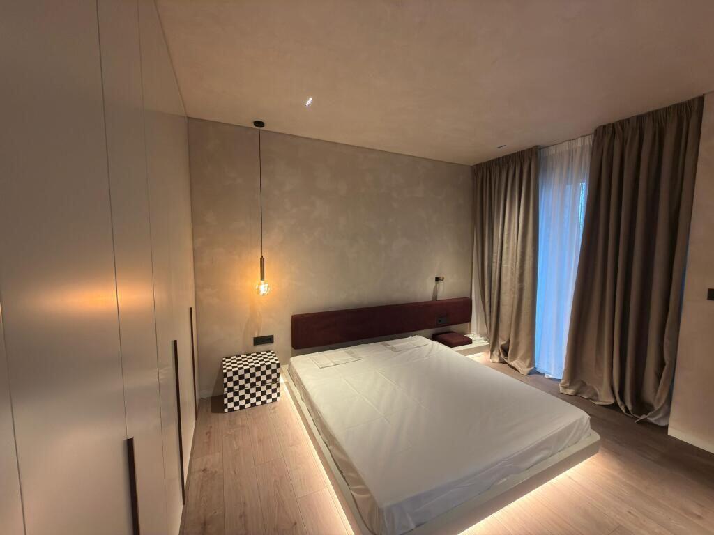 Qera Apartament 1+1 Lion Park 1 !!