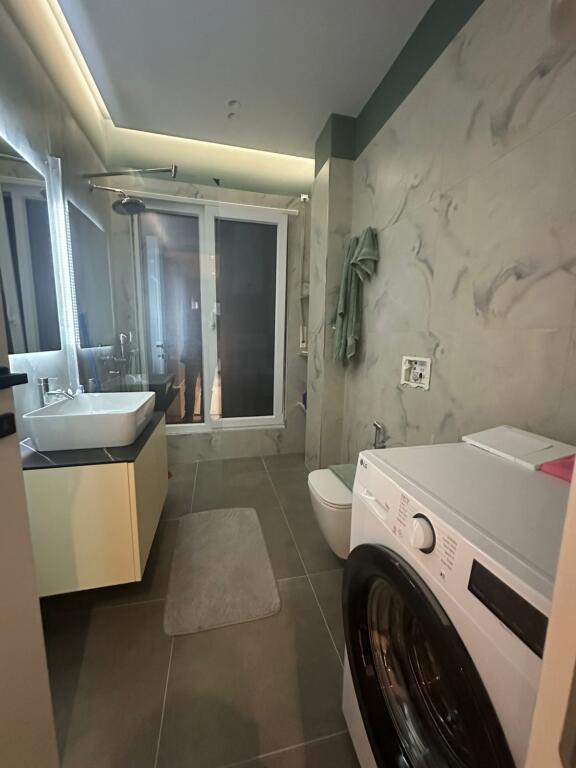 Appartamento 1+1 in affitto, con una superficie di 70m2.