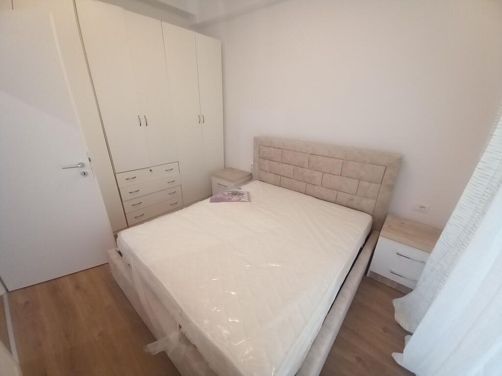 Jepet me qira apartament 1+1 ne Ali Dem(Mangalem)