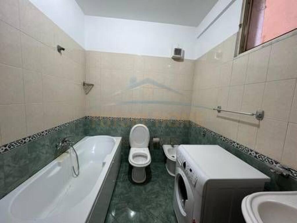 Shitet, Apartament 2+1+2+Post Parkimi, Don Bosko, Tiranë