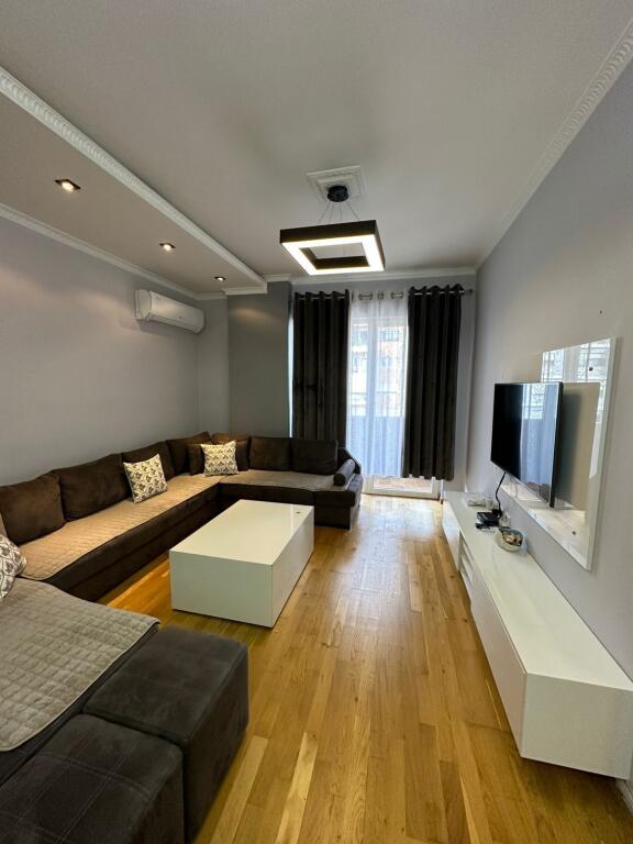 Apartament 2+1+2 per qira ne Astir
