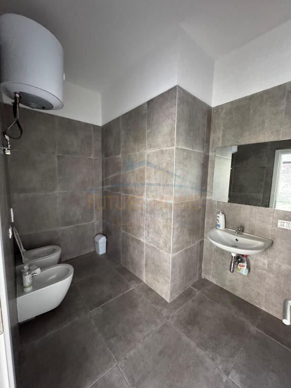 Affitto, Locale Commerciale, Residenza Future Home. 800 €,UNA58032
