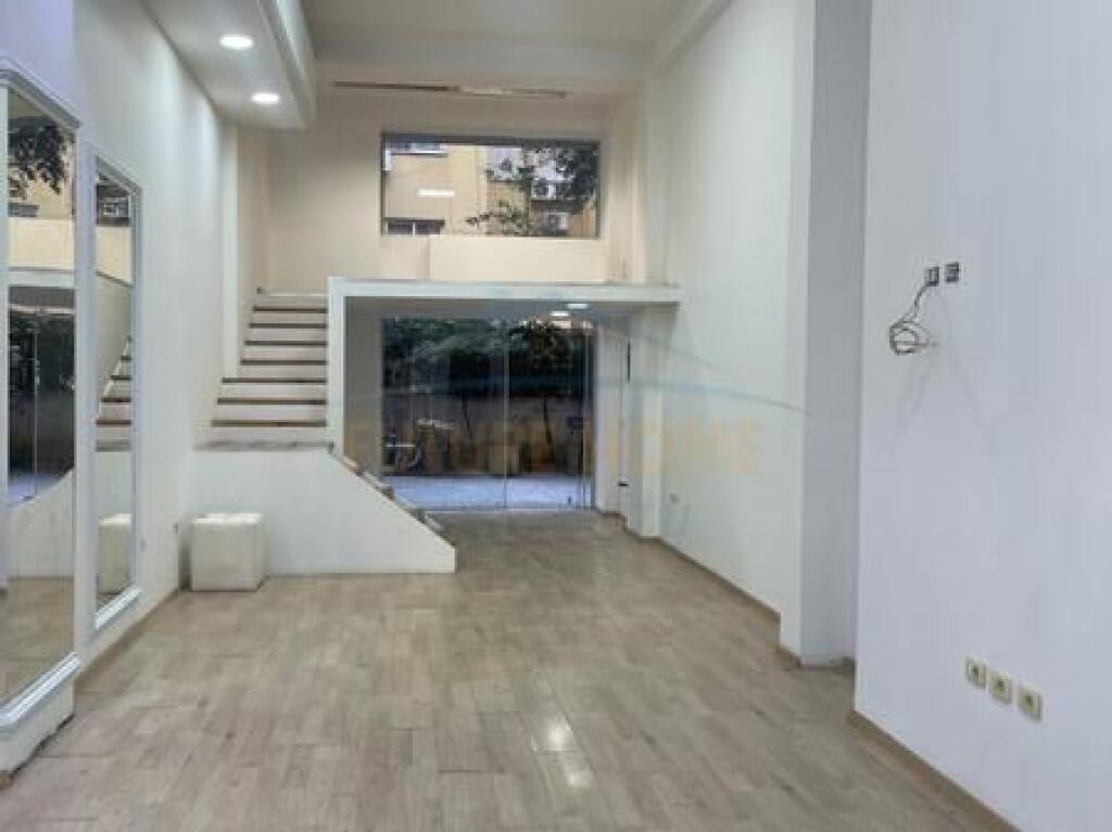 Qera, Ambient Biznesi, Rruga e Kavajës, Tiranë
