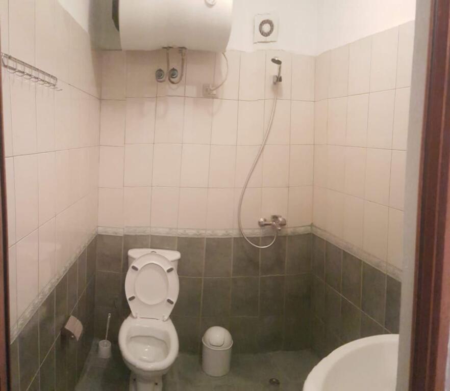 Apartament 1+1 me qira ne Misto Mame