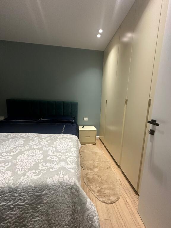 Appartamento 1+1 in affitto, con una superficie di 70m2.