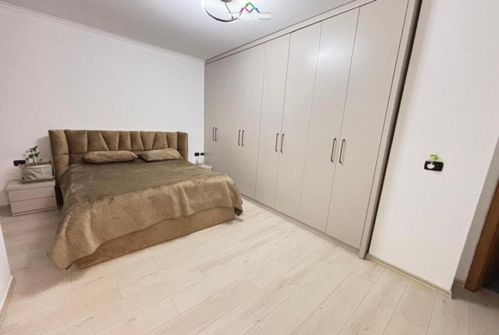 Appartamento In Affitto 2+1 A Brryli (ID B2201695) Tirana