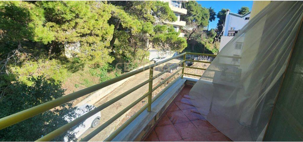 FOR RENT 2+1 APARTMENT NEAR THE GREEK SCHOOL! 400 €