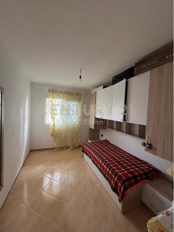 Appartamento 2+1 in Affitto all'Ingresso di Durazzo! 400 € /Mese