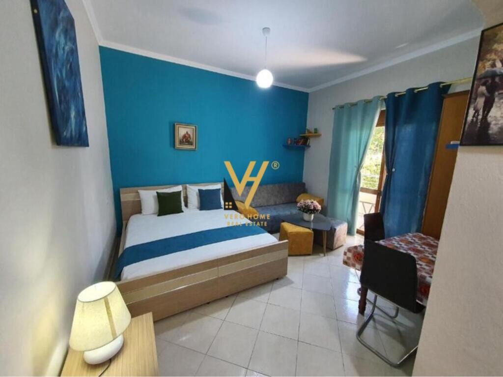 VILLA SU TRE PIANI IN VENDITA A DURAZZO 500.000 EURO