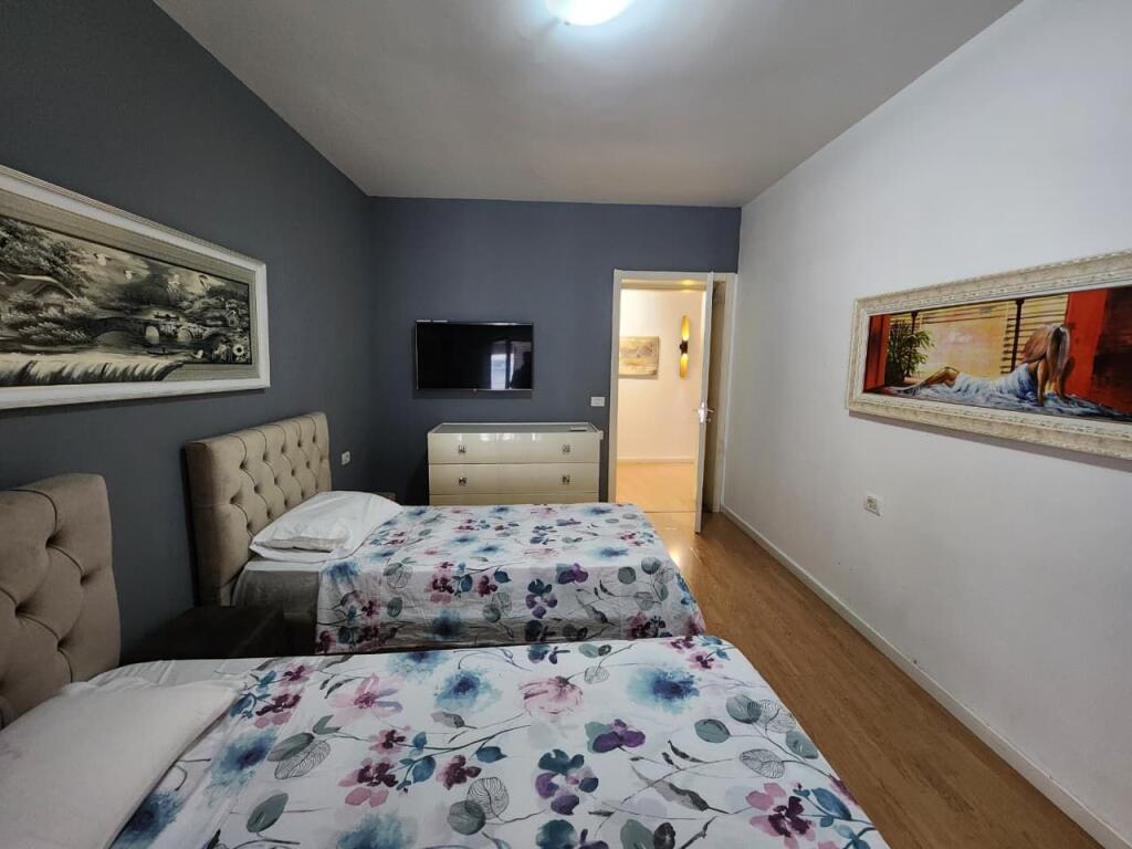 ✨SUPER APPARTAMENTO IN AFFITTO – 2+1+2wc &amp; Veranda ( 📍 Komuna Parisit / kristal Center || 200m2 || 1000 eu🔥