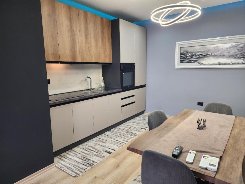 Jepet Me Qira :⏳Ultra 2+1+2Wc &amp; Ballkon ( 📍Astiri - Fiks te Bohemi ) Kati 7,  120 m2 650 euro