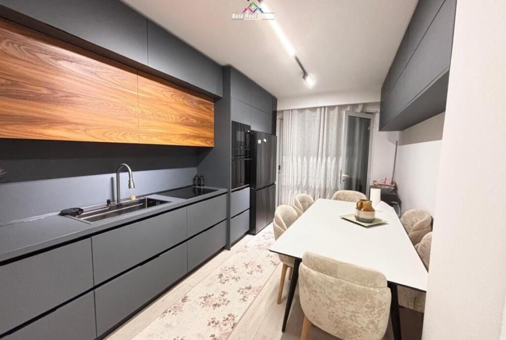 Appartamento In Affitto 2+1 A Brryli (ID B2201695) Tirana