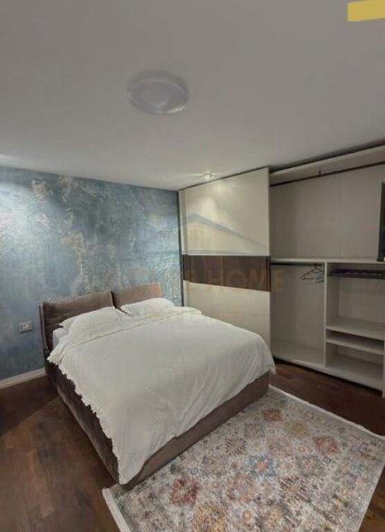 Sale, Apartment 2+1+2 on Dibra Street