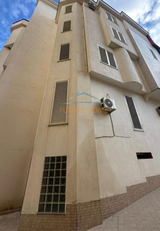 🏢 Qira | Godinë 4-Katëshe+20 POSTE PARKIMI – Rruga Gjergji Legisi.