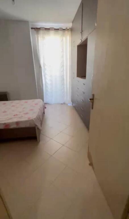 Apartament 1+1 me qera ne Astir mbrapa Bar Sorriso