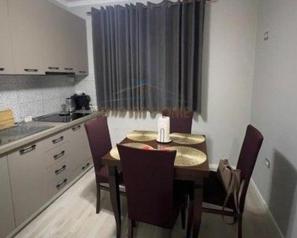 Affitto, Appartamento 2+1, Laprake, Tirana