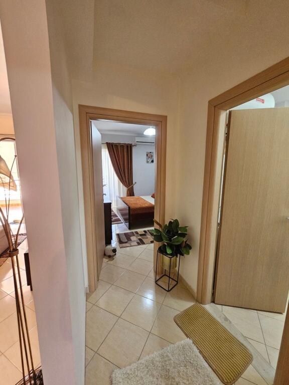 Shitet apartament 2+1 ne Sarande!