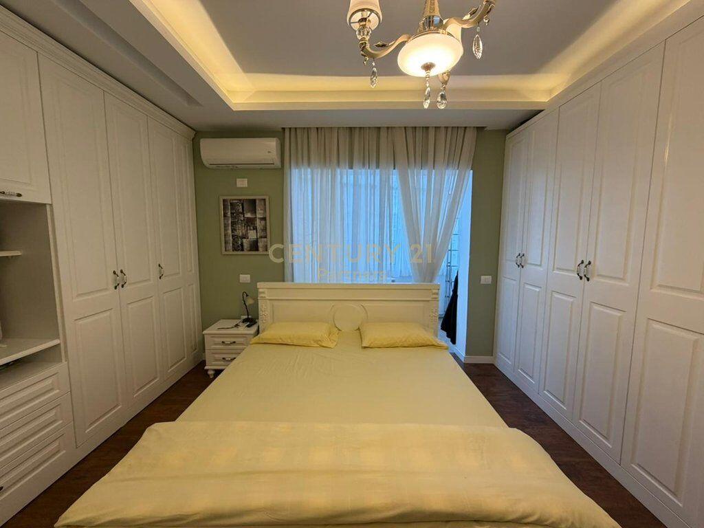 Apartment 1+1+ Veranda for sale near Casa Italia