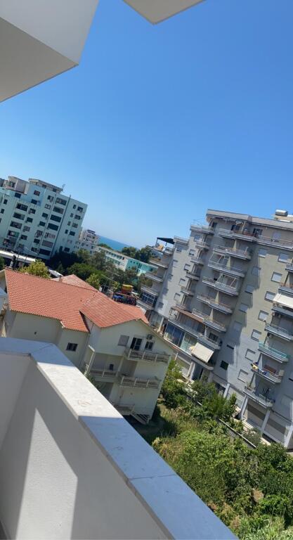 Vendesi appartamento 1+1 + 2 balconi spiaggia Iliria