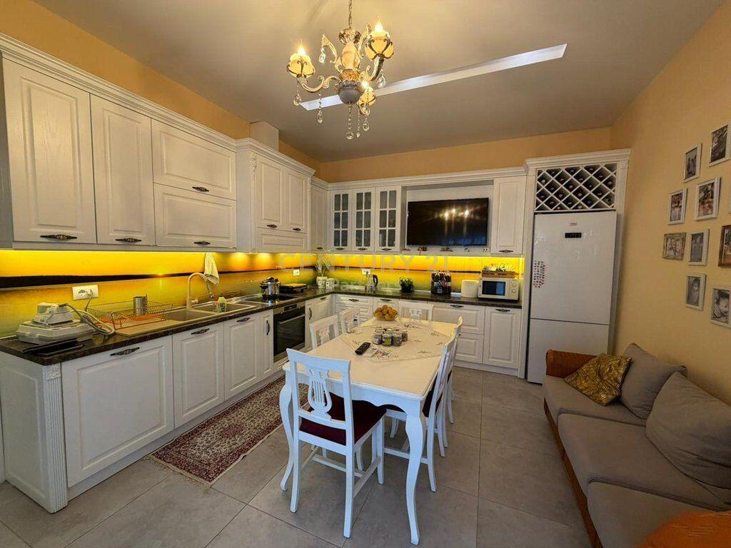 Apartment 1+1+ Veranda for sale near Casa Italia