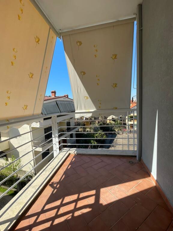 Affittasi appartamento 2+1+2+parcheggio a Gramoz Pashko