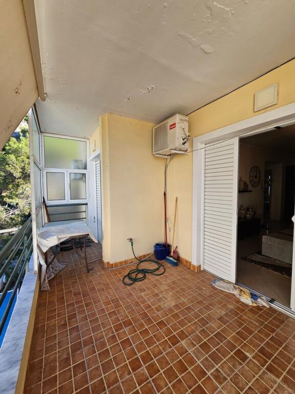 Shitet apartament 2+1 ne Sarande!