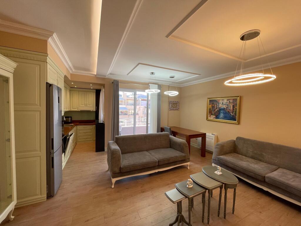 3+1, arredato in via Peti lago secco, 1000 euro