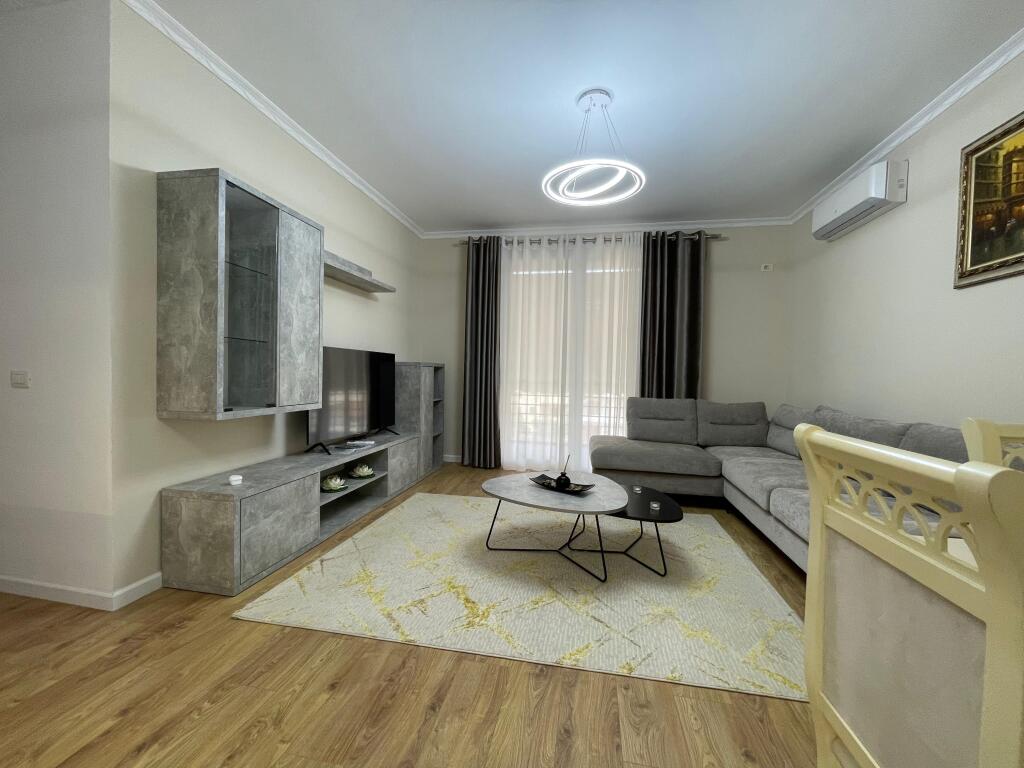 ✨ Jepet me qira apartament 2+1 + 2 tualete +2 ballkone✨