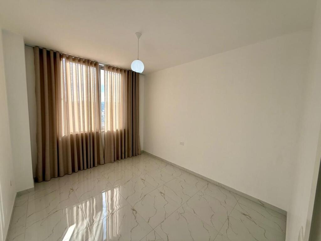 📣 AFFITTO Appartamento 2+1 Con 2 Bagni 📍 Vicino a Piazza Ali Demi ✨ 💶 Prezzo 650 Euro