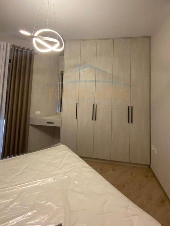 Affitto, Appartamento 2+1+2+2 Posti Auto, Centro..