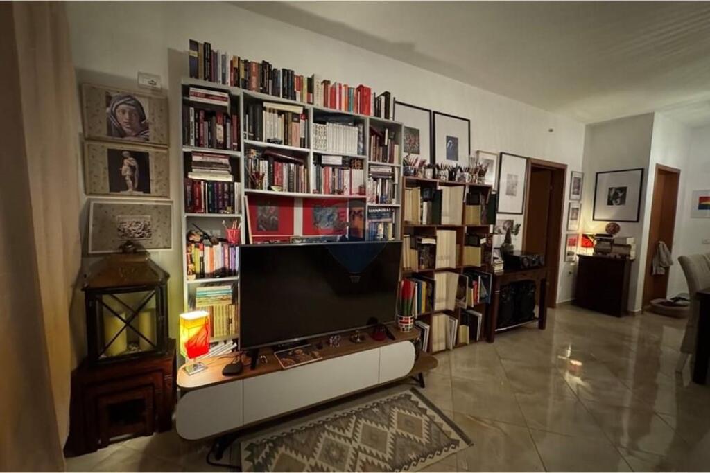 Apartament - Për Shitje - Rruga Robert Shvarc, Tiranë(ID: 530291027-2035)