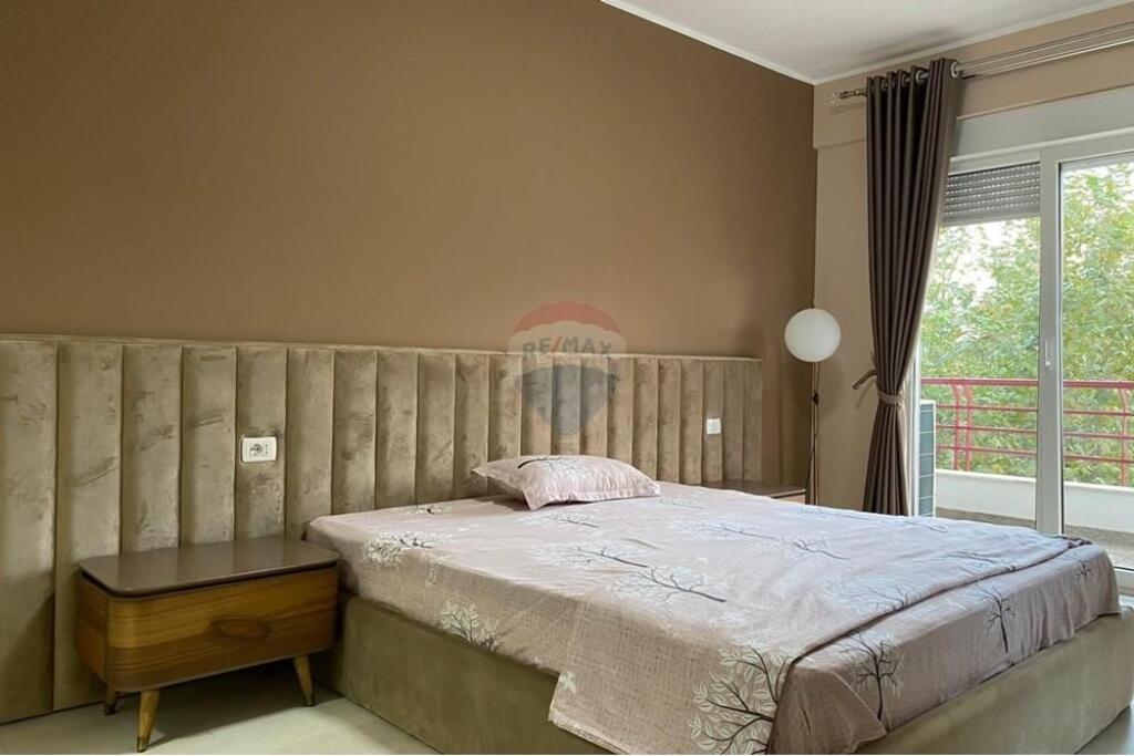 Apartment 3+1+2+for rent at the Dry Lake!