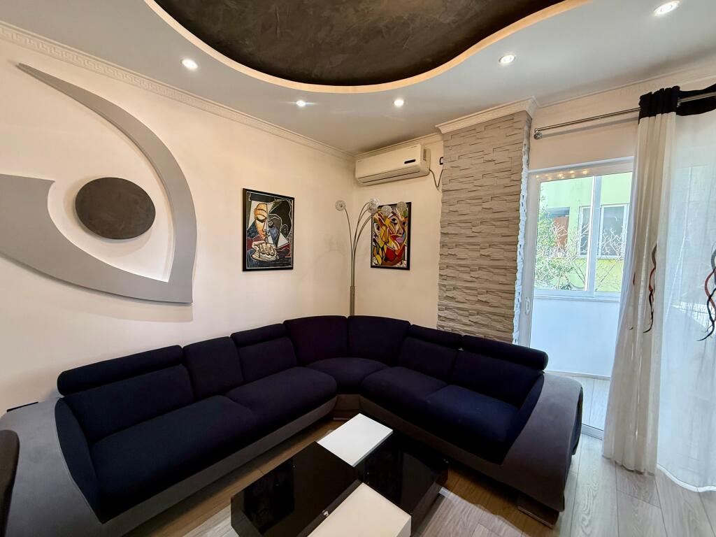 📣 QERA SUPER Apartament 1+1 Me Ballkon 📍 Prane Mbikalimit Te Komunes 🛣️ Rruga "Shkelqim Fusha" ✨