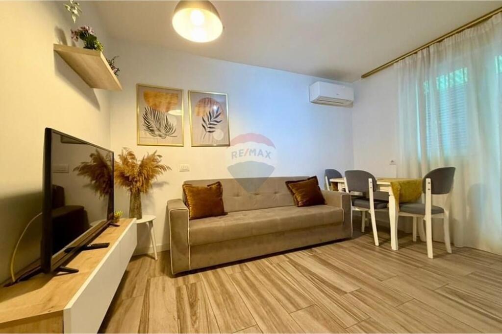 Appartamento - In Affitto - Via Mine Peza, Tirana