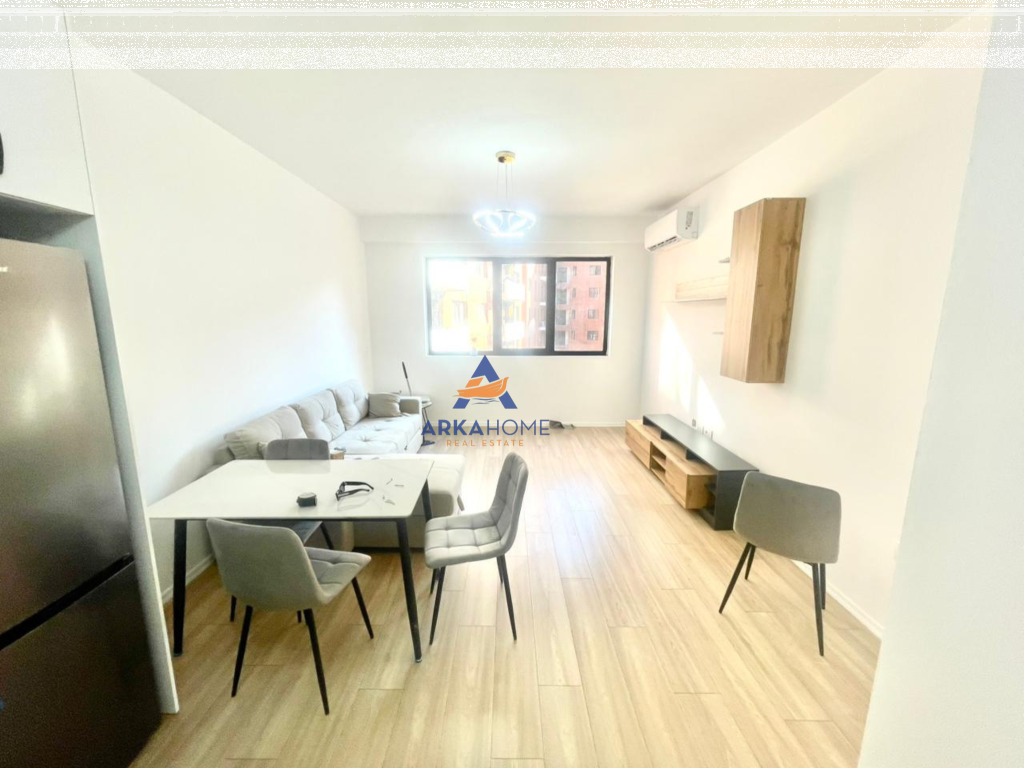JEPET ME QERA APARTAMENT 1+1+BALLKON "TE UNAZE E RE" 50000 LEKE