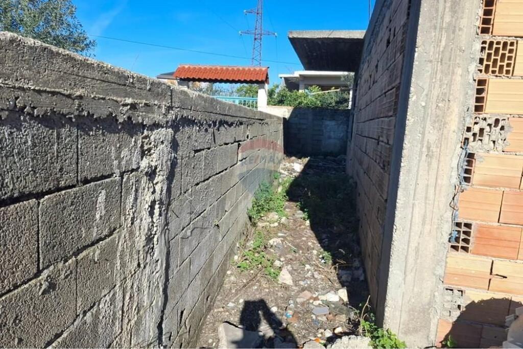 🏡 Shtëpi Private për Shitje – Rruga Mis Durhan, Vlorë´