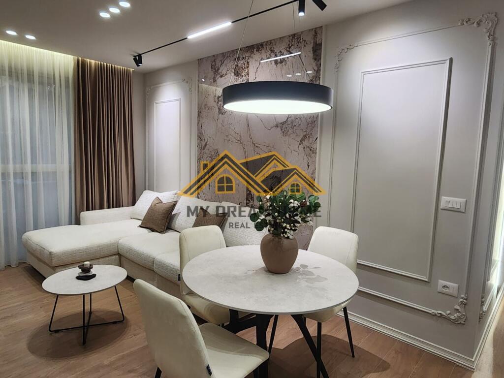 VENDESI UN SUPER APPARTAMENTO 2+1 A PLAZH ILIRIA DURRES