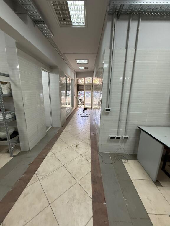 SHITET AMBIENT BIZNESI 150 M2 QENDER 330.000 EURO