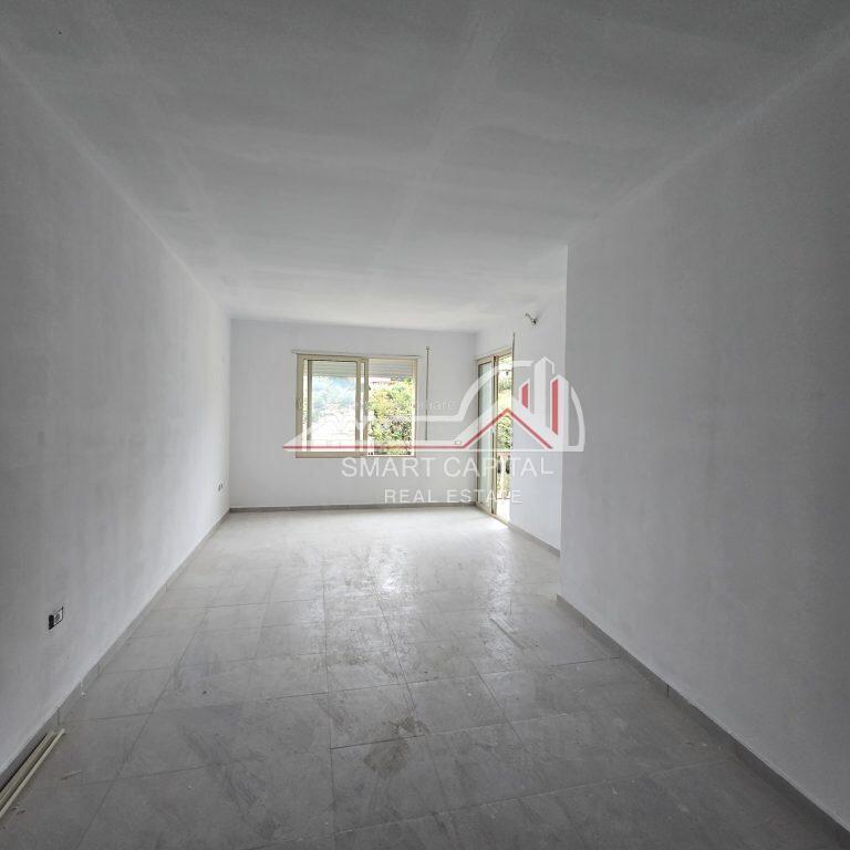 Apartment 1+1 for sale near the Vlore mosque!