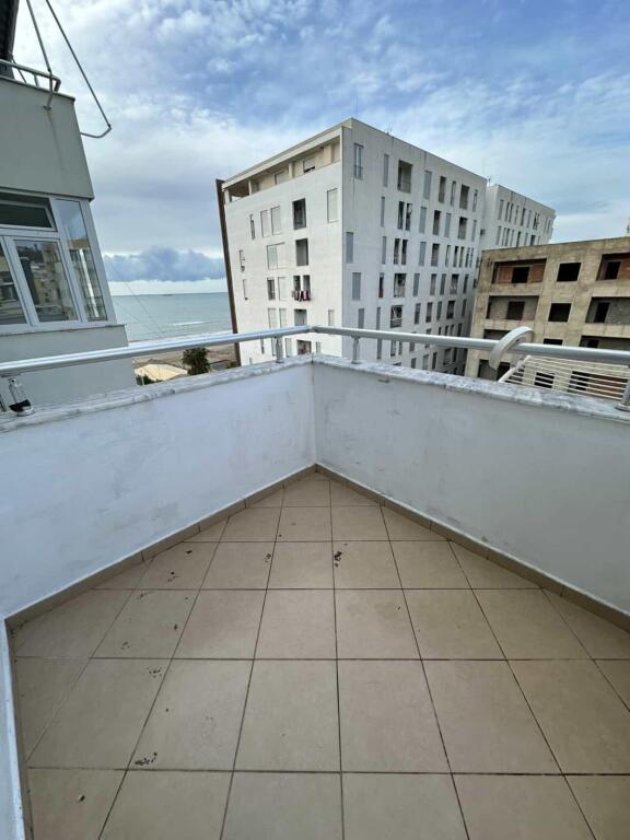 Apartment 2+1+2 for sale near Kavaja Rock – Side sea view 🌊