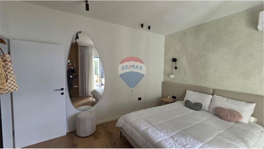 🌊 Apartament 1+1 me Qira – Lungomare, Vlorë | Pamje Ballore nga Deti 🌊