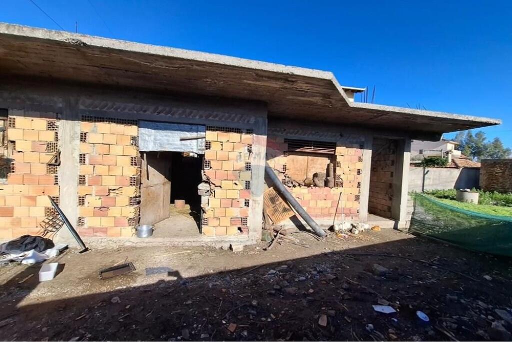🏡 Shtëpi Private për Shitje – Rruga Mis Durhan, Vlorë´
