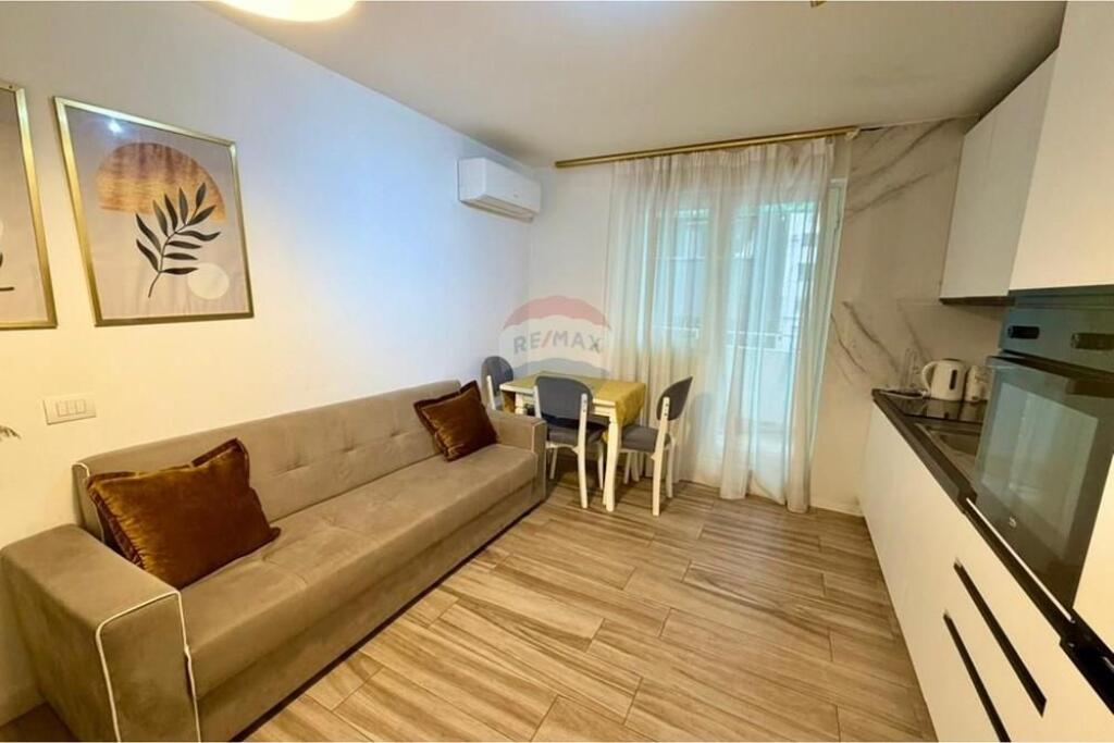 Appartamento - In Affitto - Via Mine Peza, Tirana