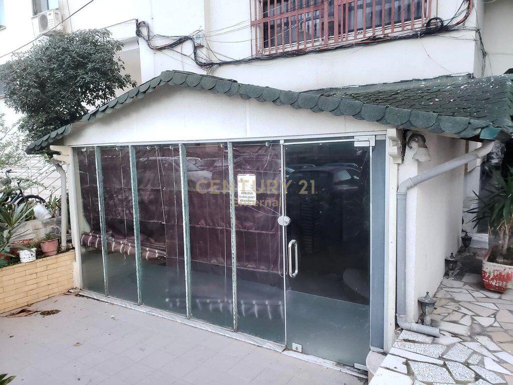 Prane Delijorgjit - Shitet Dyqan Kati 0 tek Ish Parku 85,000 €