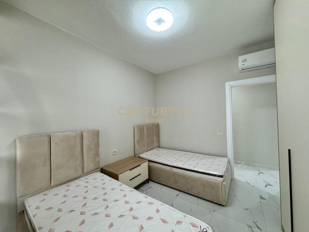Appartamento 2+1 in Affitto in Via Mine Peza, nella Golden Tower Residence Tirana - 900€ | 93.7 m²