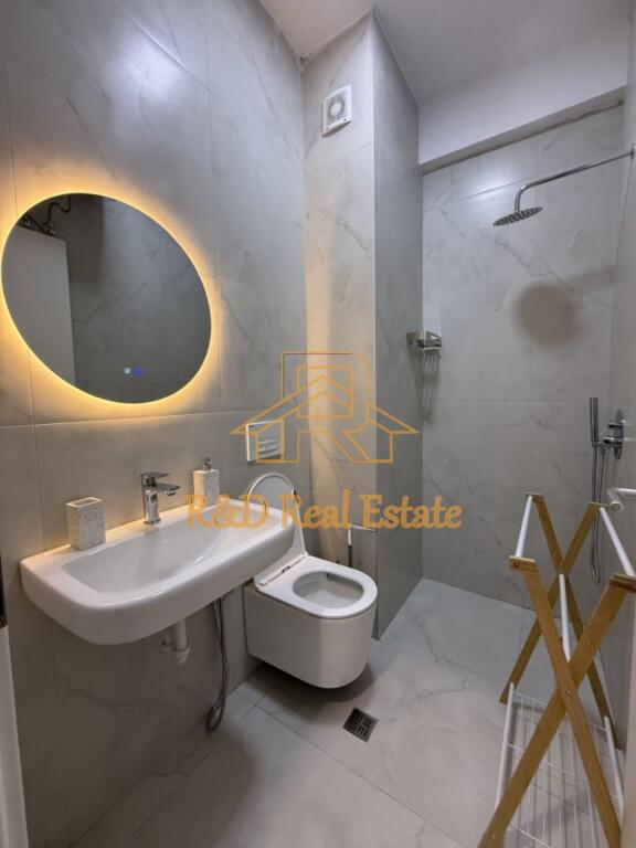 🏡 JEPET APARTAMENT 1+1 ME QIRA – Kompleksi Kadiu, Ali Dem
